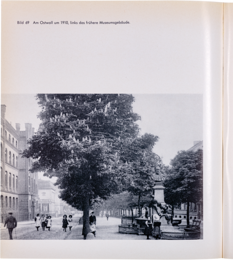 Buchpublikation „Alt-Dortmund“, 24,2 × 21,2cm, 1960 Bibliothek im Baukunstarchiv NRW